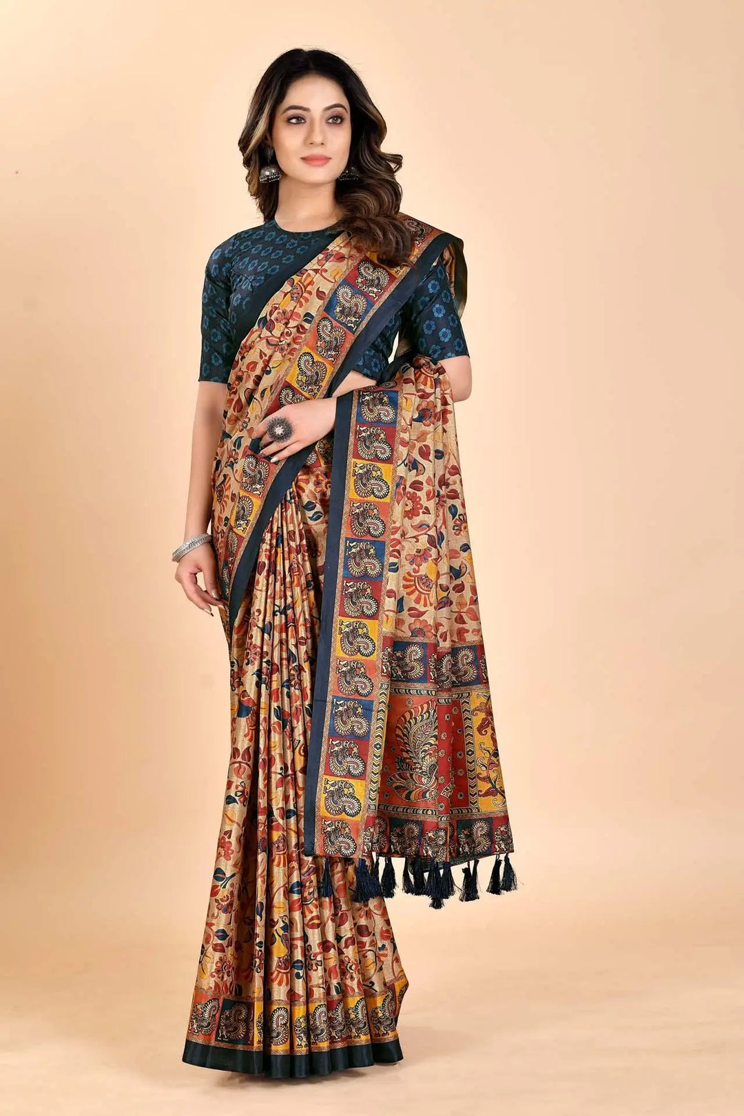 Woman wearing a Kalamkari Printed Saree.