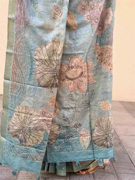 Aqua Cyan katha work saree pallu by Ethnic Today.