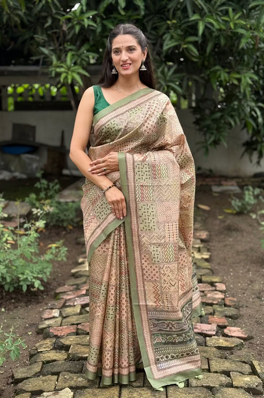 Woman wearing Geometeric print Saree by Ethnic Today.