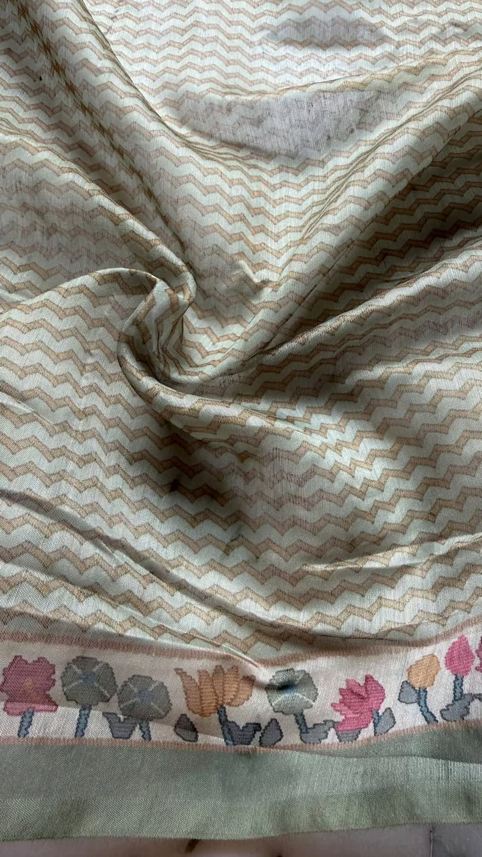 Printed blouse with floral print border same as saree for woman by Ethnic Today.