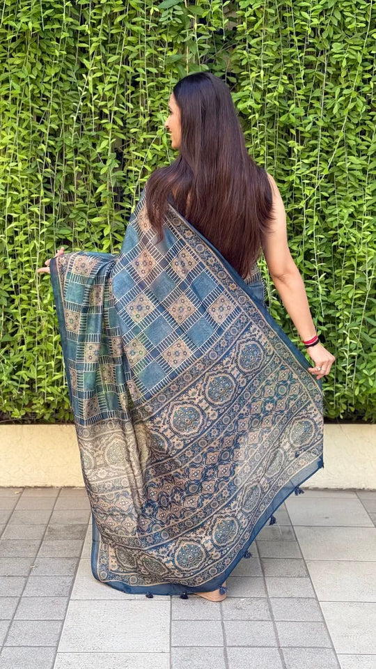 Woman wearing Slate Blue Checkered Chanderi Silk Saree.